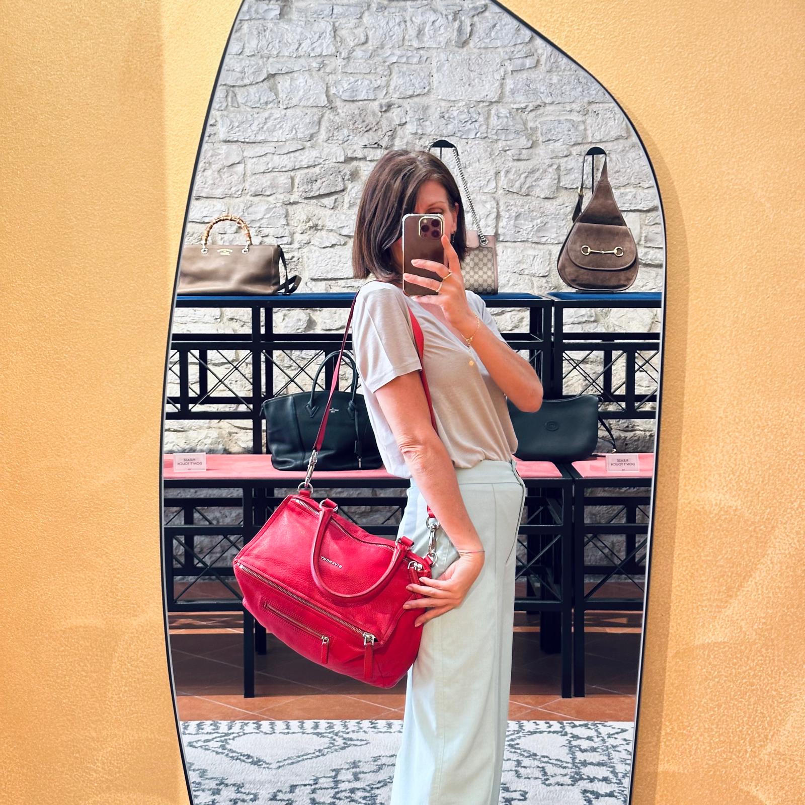 Givenchy Borsa Pandora Medium in pelle rossa con tracolla