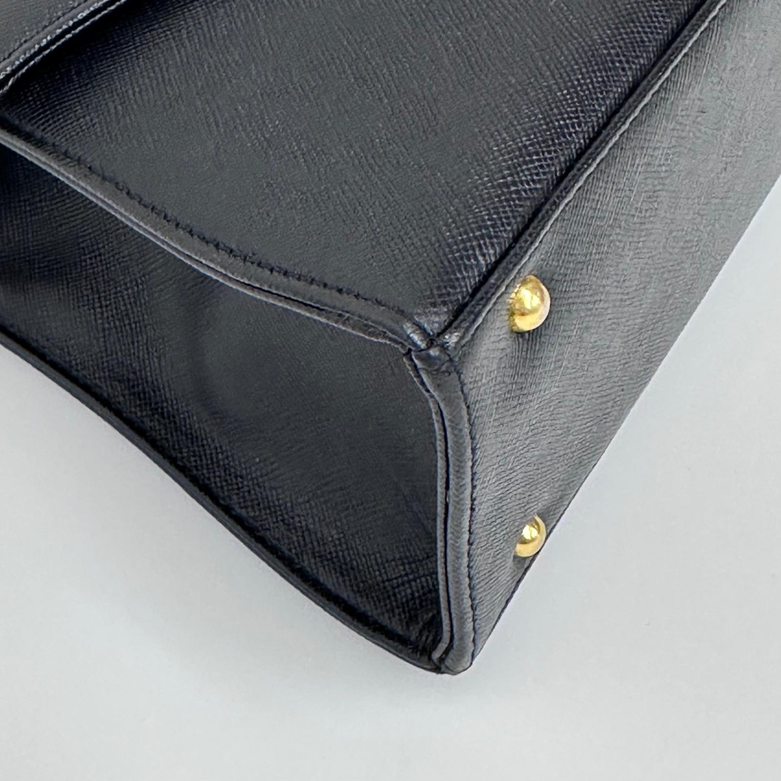 Givenchy Borsa Vintage Sacs à Main Nera in Pelle Saffiano con Tracolla