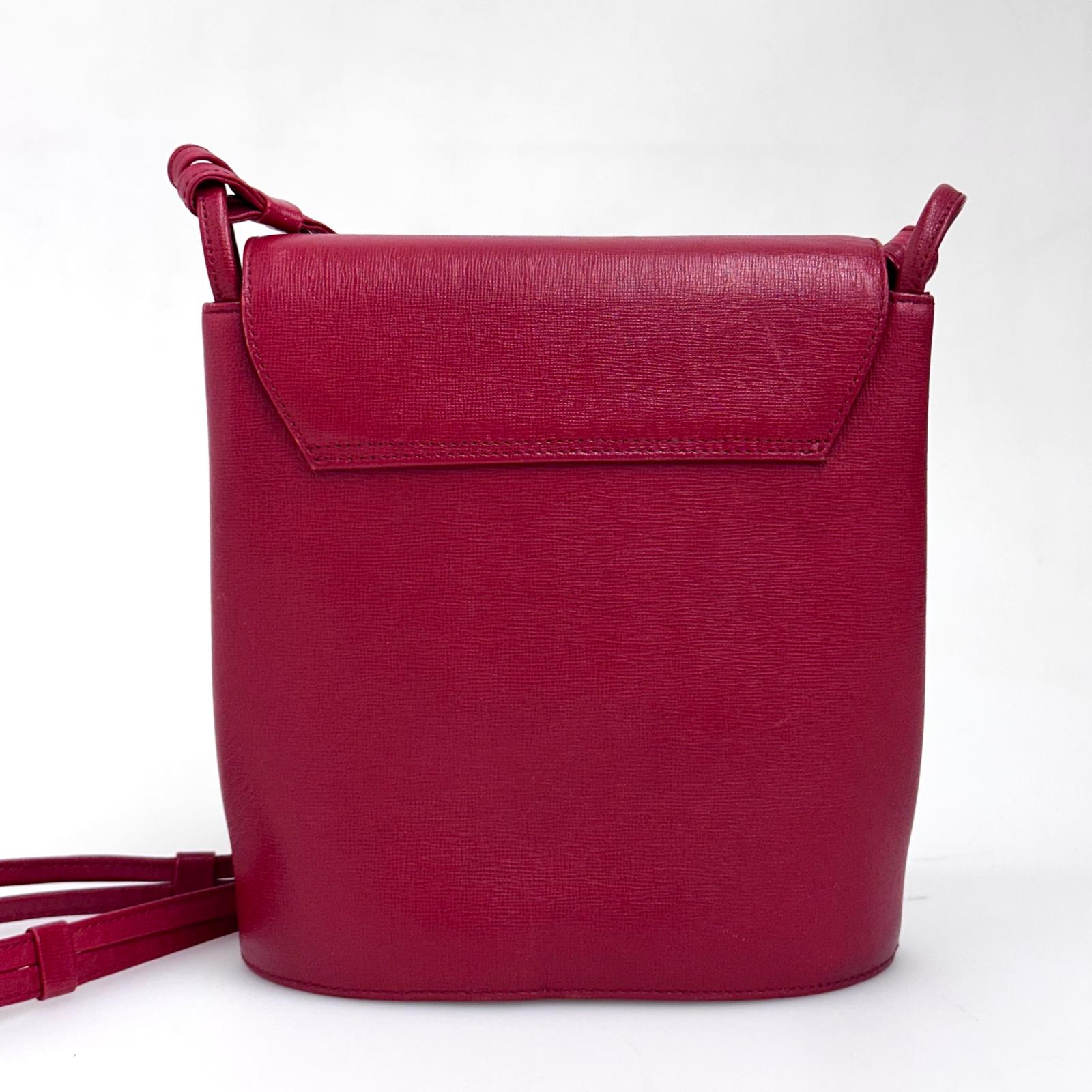 Givenchy Borsa a Tracolla Vintage in Pelle Rossa