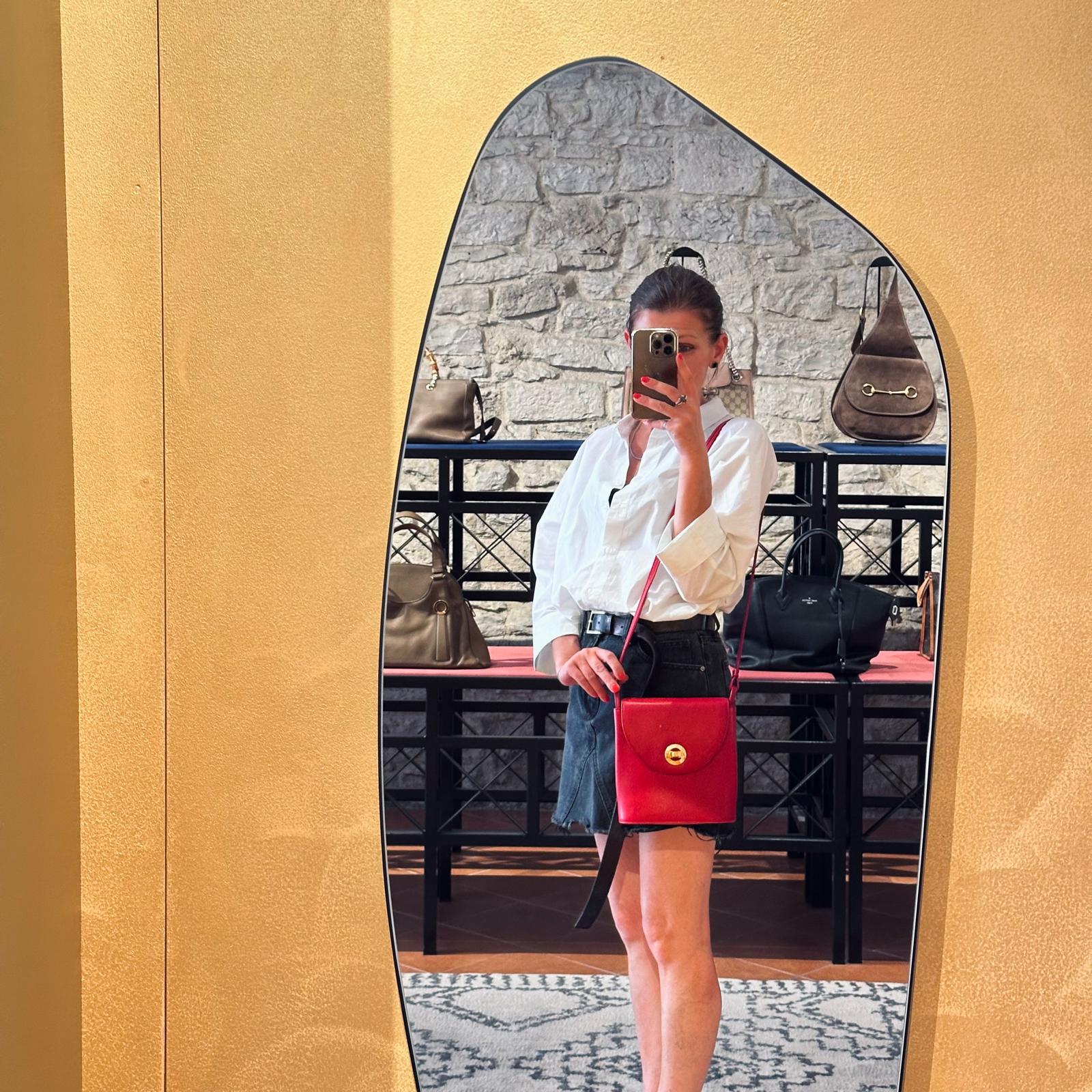 Givenchy Borsa a Tracolla Vintage in Pelle Rossa