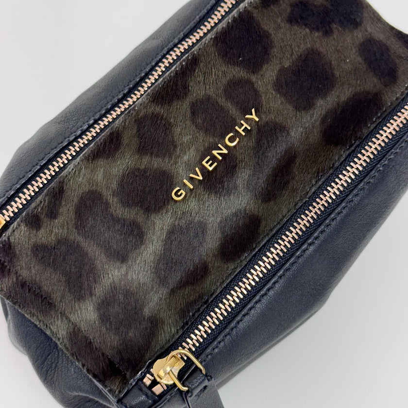 Givenchy Borsa mini clutch Pandora con laccio – cavallino leopardato e pelle nera