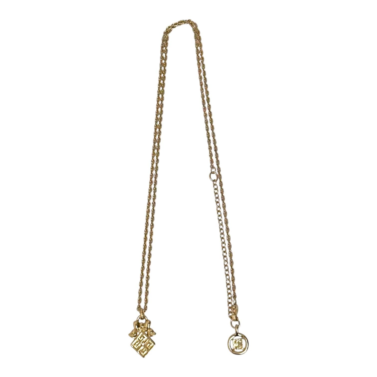 Givenchy Collana vintage con charm logo 4G dorato