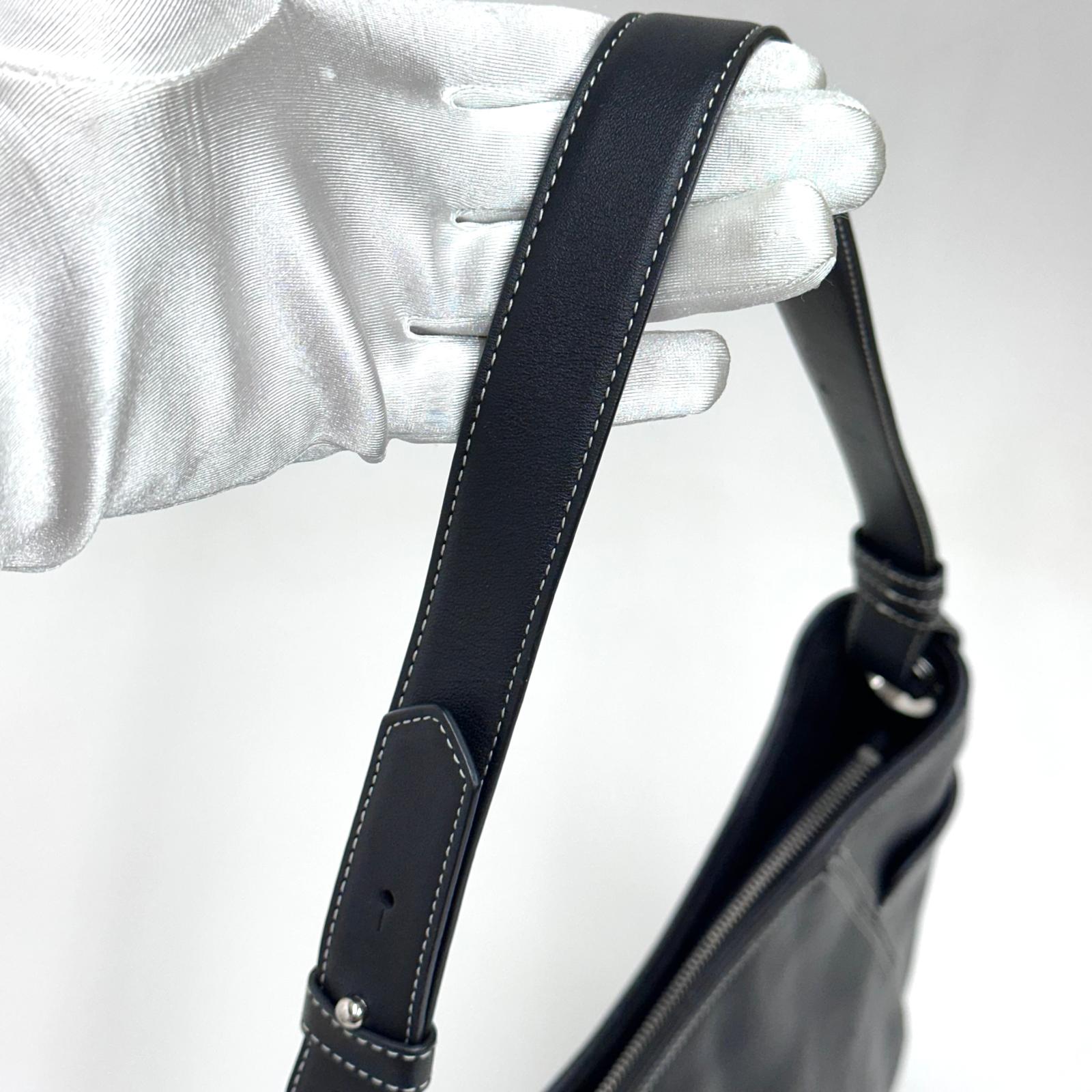 Givenchy Maxi Borsa Hobo Vintage 4G in Pelle Nera