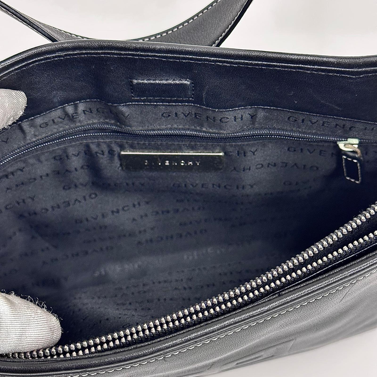 Givenchy Maxi Borsa Hobo Vintage 4G in Pelle Nera