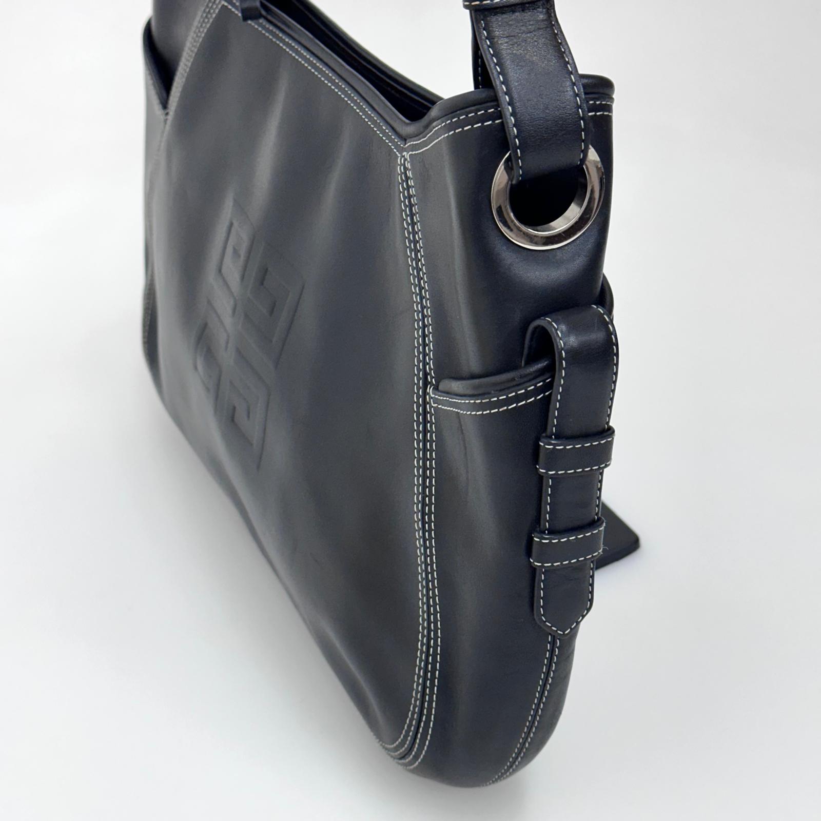 Givenchy Maxi Borsa Hobo Vintage 4G in Pelle Nera