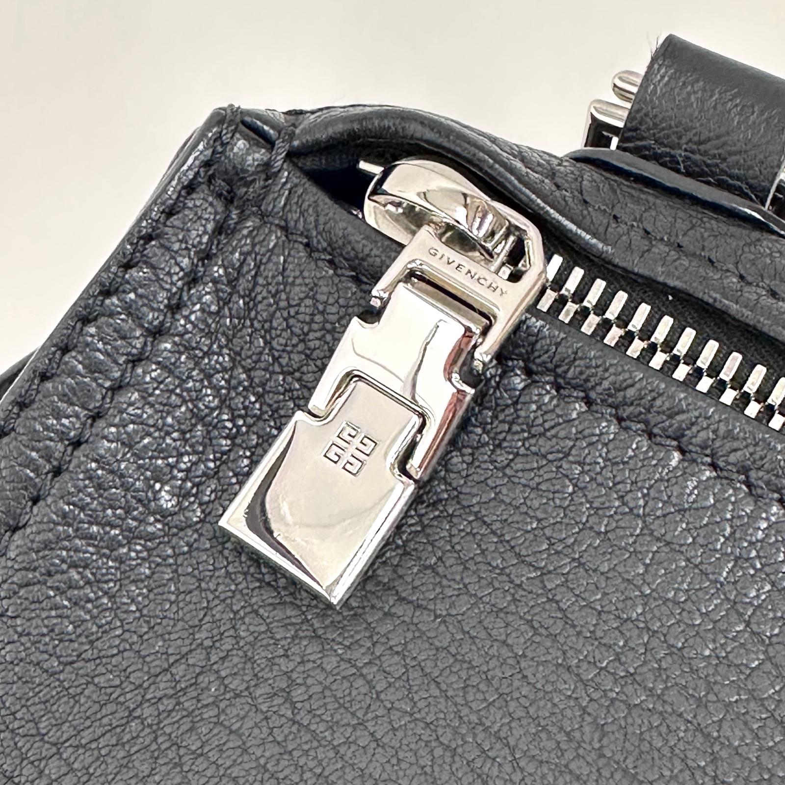 Givenchy borsa Pandora piccola in pelle nera