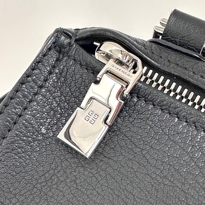 Givenchy borsa Pandora piccola in pelle nera