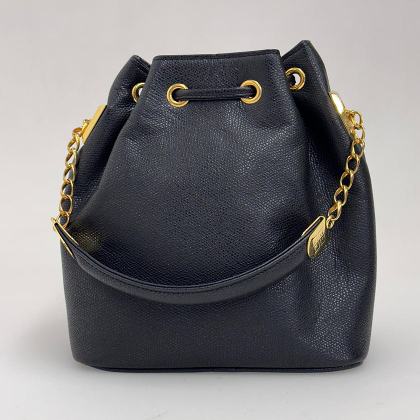 Givenchy borsa a mano secchiello mini vintage in pelle martellata nera