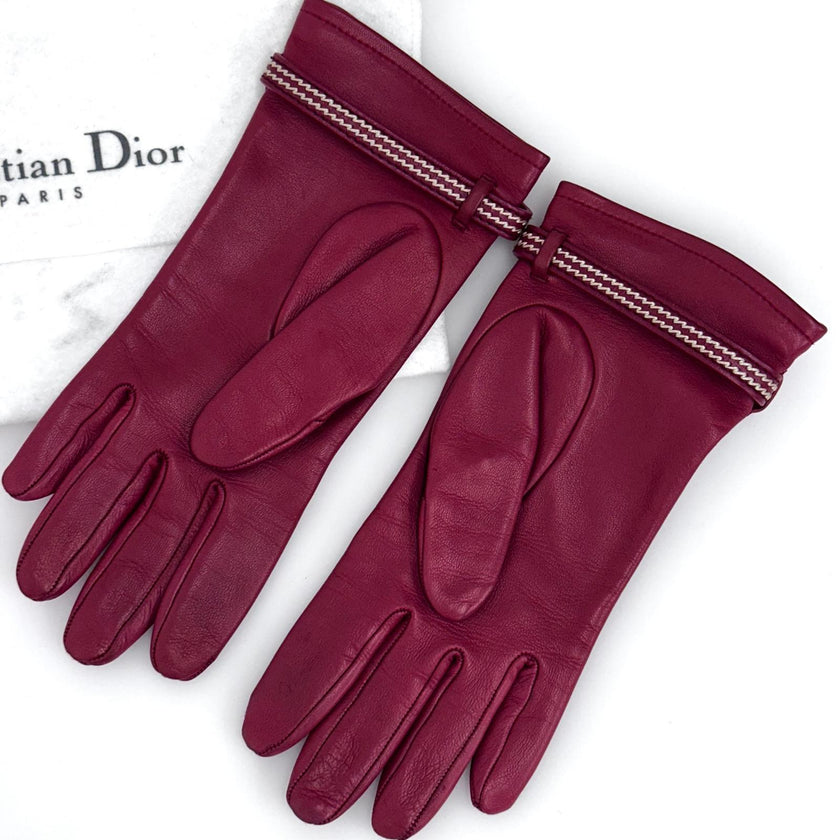 Guanti Christian Dior in pelle rossa con logo CD