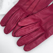 Guanti Christian Dior in pelle rossa con logo CD