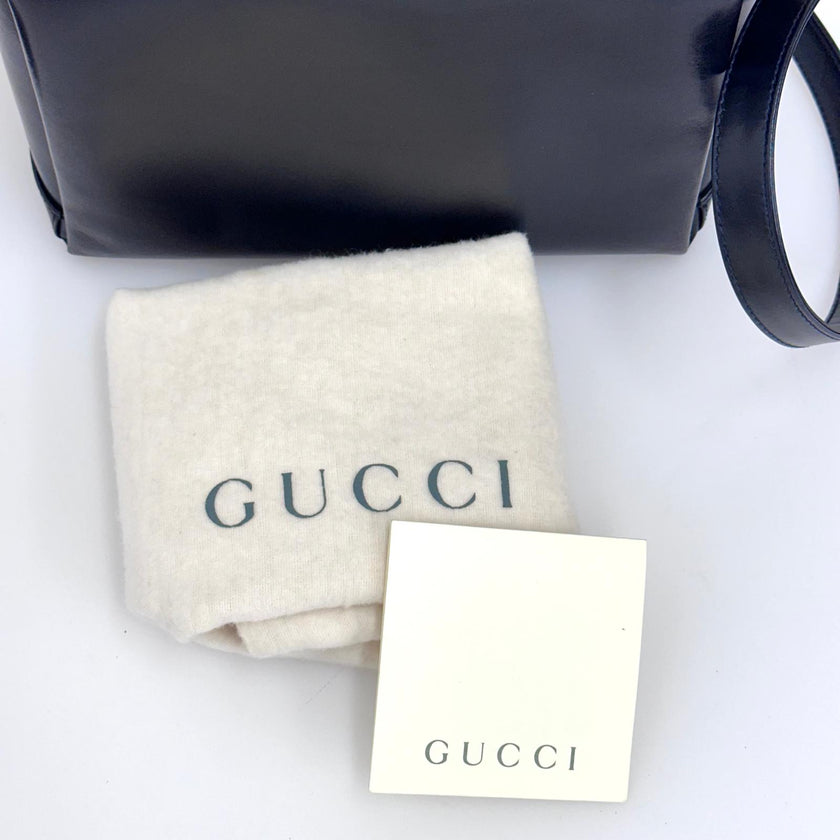 Gucci Borsa Bamboo in pelle blu con interno rosso anni ’90-2000