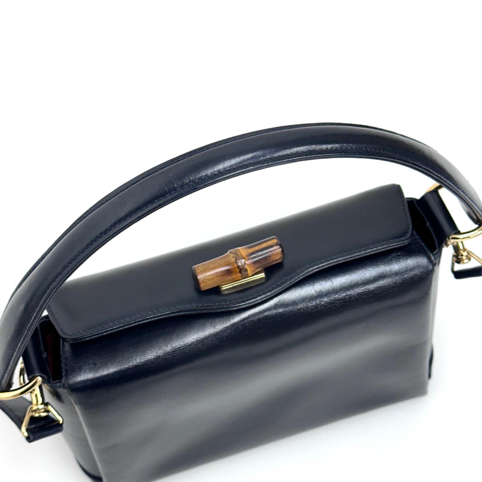 Gucci Borsa Bamboo in pelle blu con interno rosso anni ’90-2000