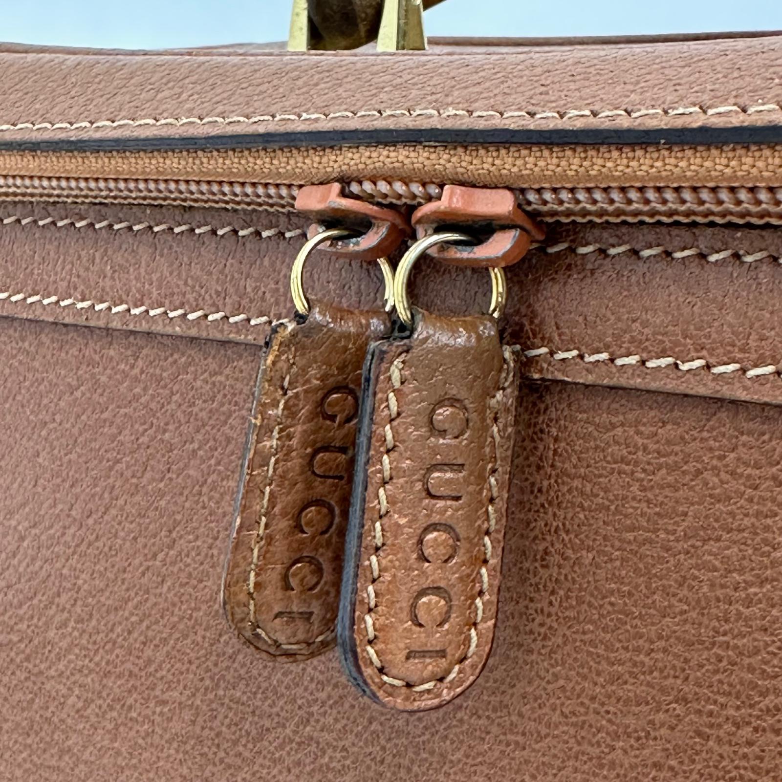 Gucci Borsa Bamboo modello vanity case vintage con specchio