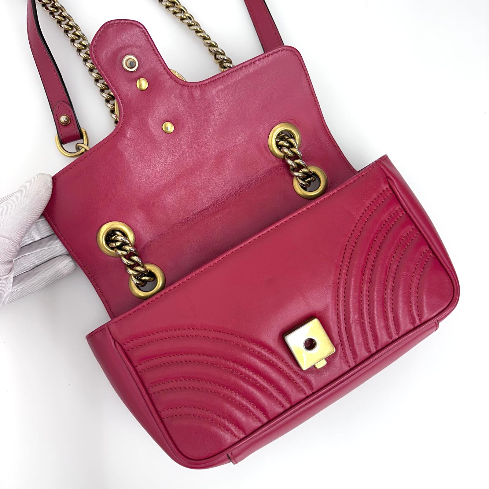 Gucci Borsa GG Marmont Piccola Matelassé Pelle Rossa