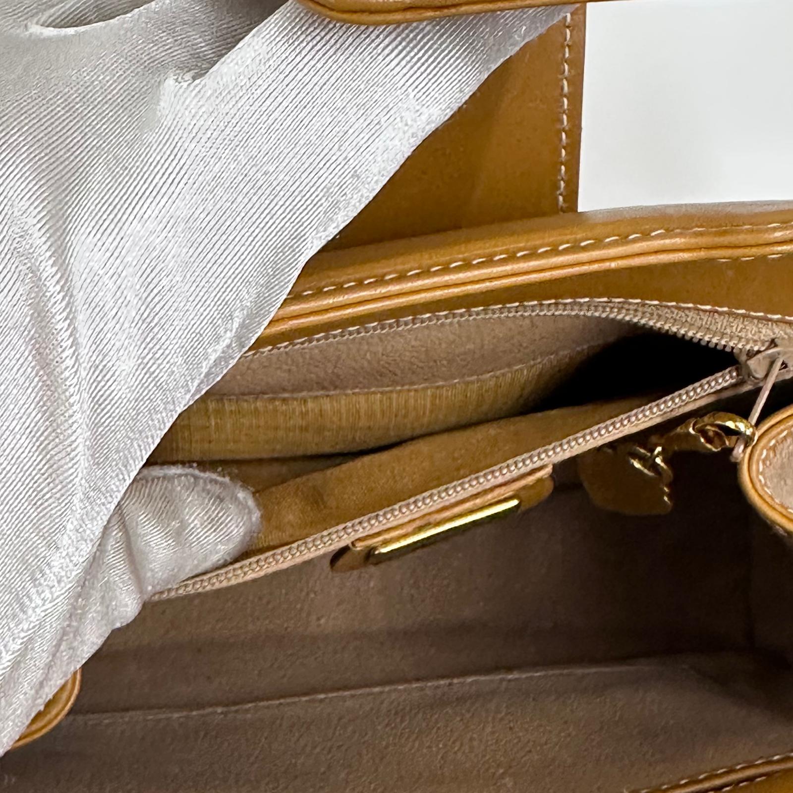 Gucci Borsa Tracolla Vintage anni ’70-’80 in Tela GG e Pelle