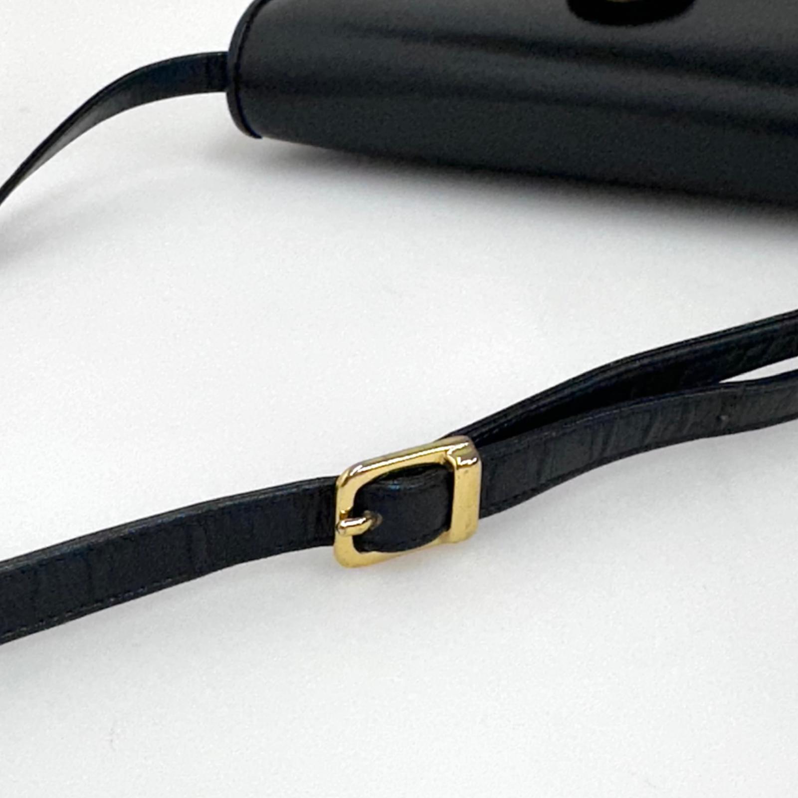 Gucci Borsa Vintage a Spalla in Pelle Nera