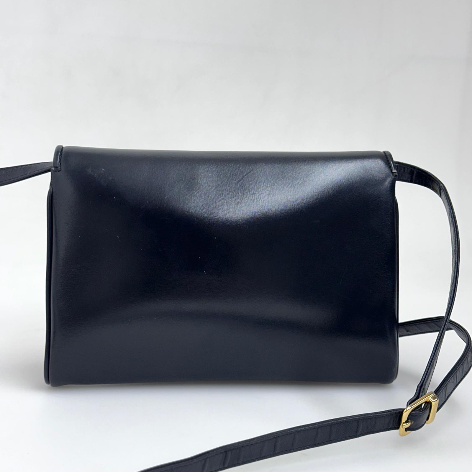 Gucci Borsa Vintage a Spalla in Pelle Nera