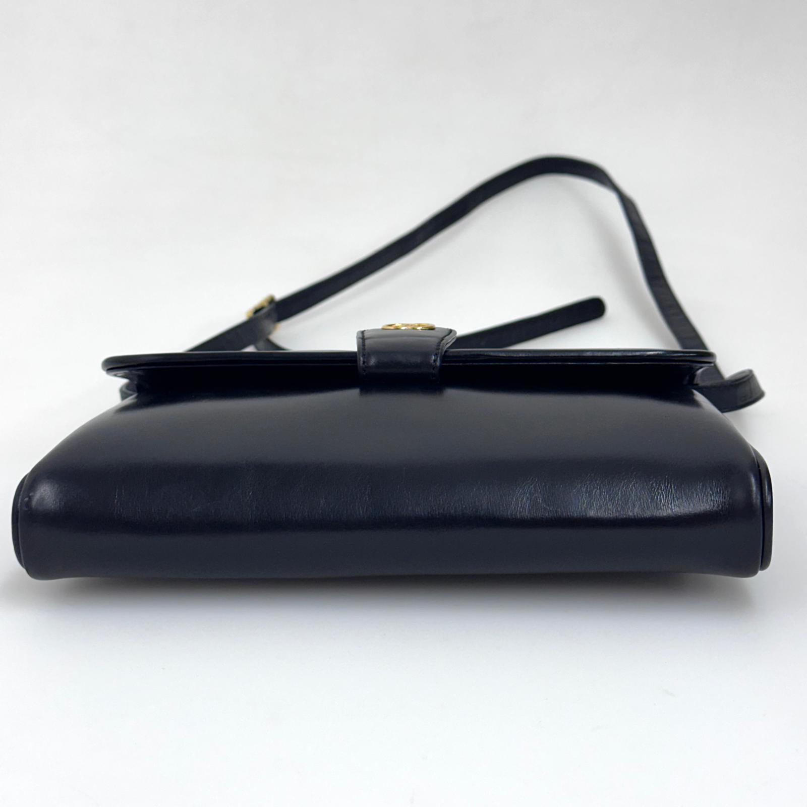 Gucci Borsa Vintage a Spalla in Pelle Nera