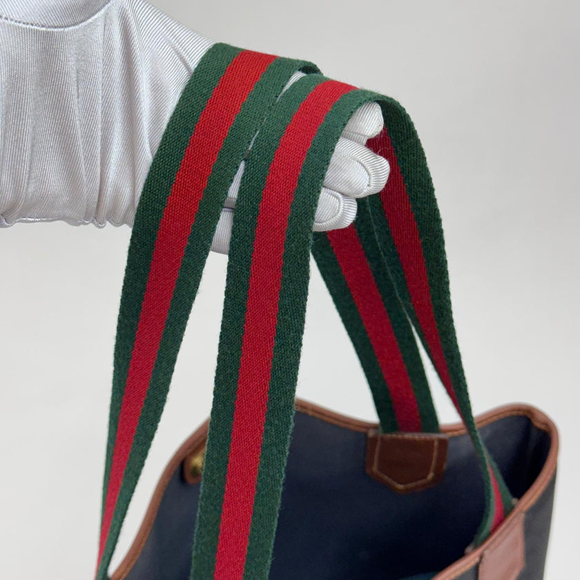 Gucci Borsa Web vintage a spalla in tela Micro GG nera e pelle marrone