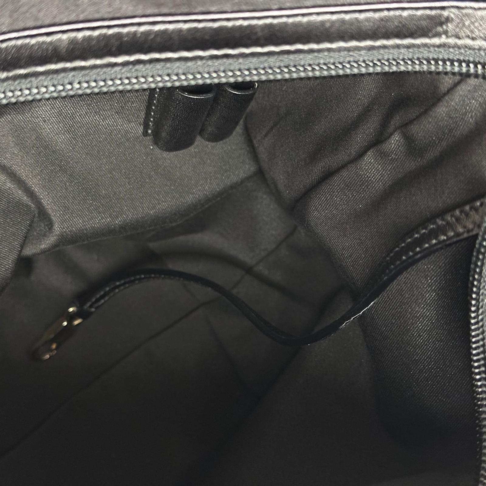 Gucci Borsa a Spalla in Tessuto GG Nero e Pelle