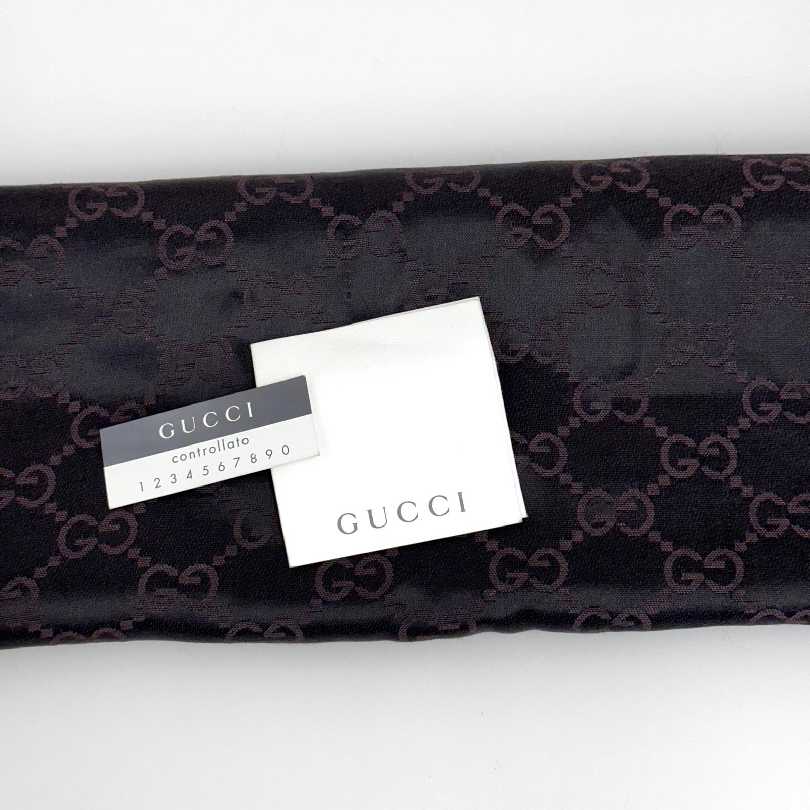 Gucci Borsa a Spalla in Tessuto GG Nero e Pelle