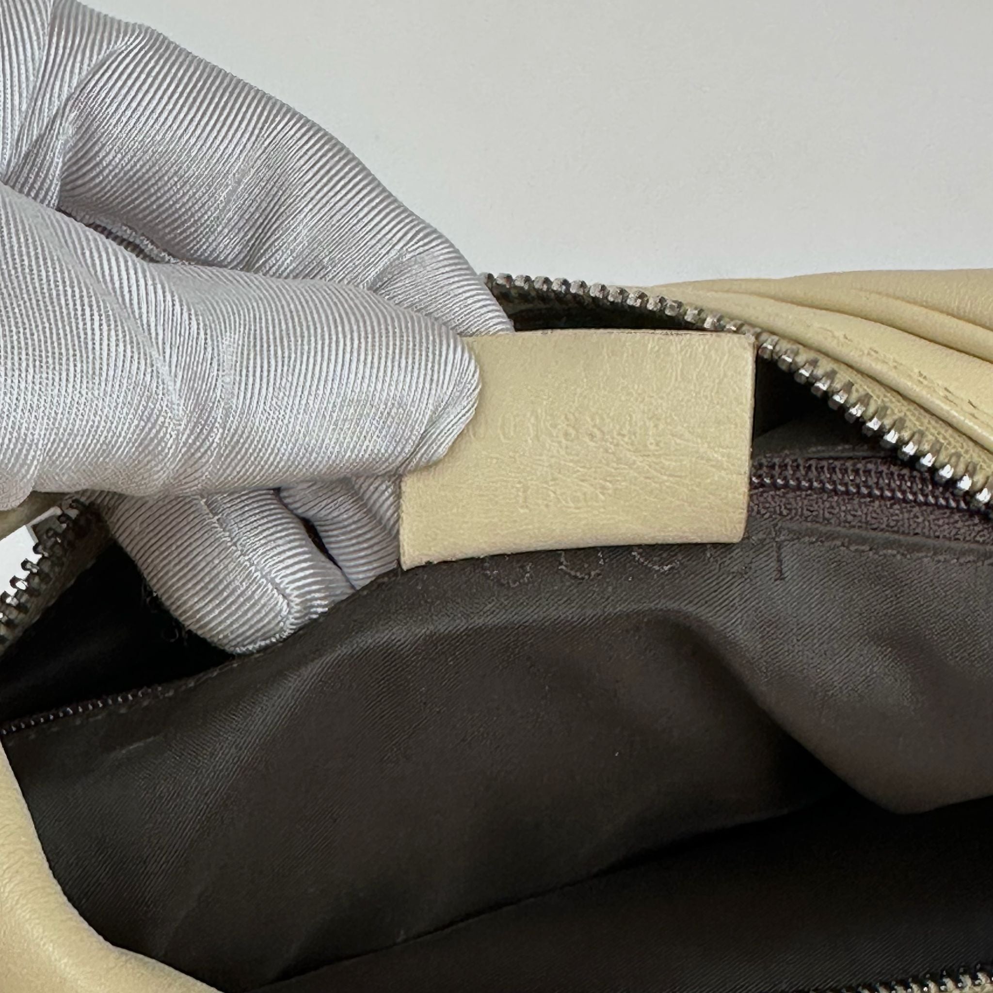 Gucci Borsa a spalla Attache Pelle Avorio