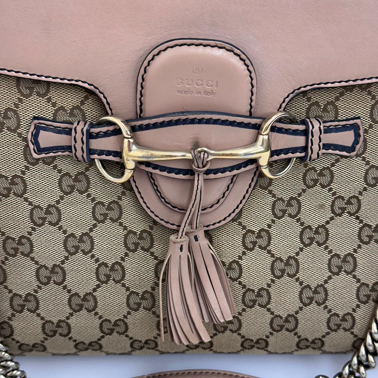 Gucci Borsa a spalla Emily GG Supreme beige rosa cipria con catena