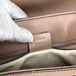 Gucci Borsa a spalla Emily GG Supreme beige rosa cipria con catena