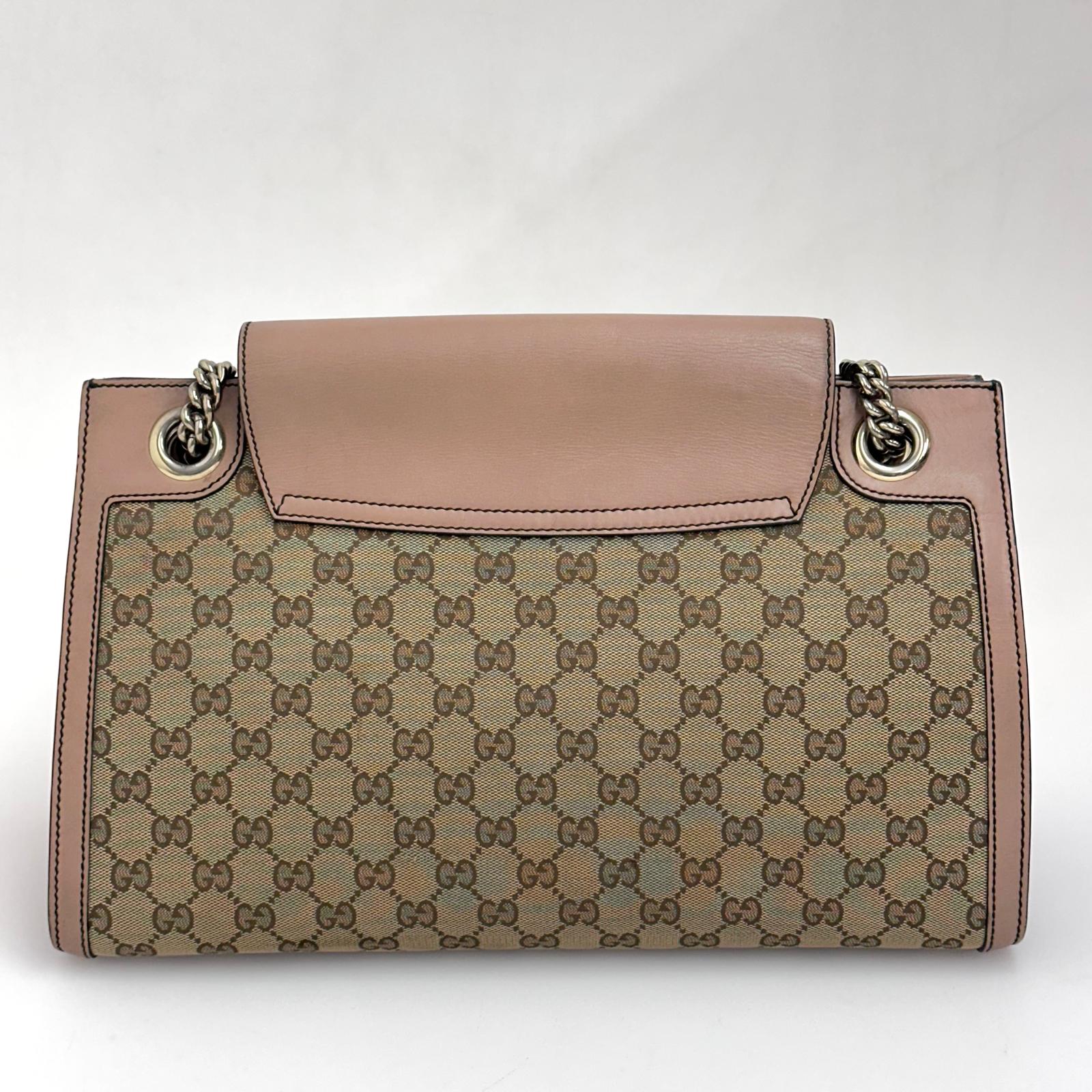 Gucci Borsa a spalla Emily GG Supreme beige rosa cipria con catena