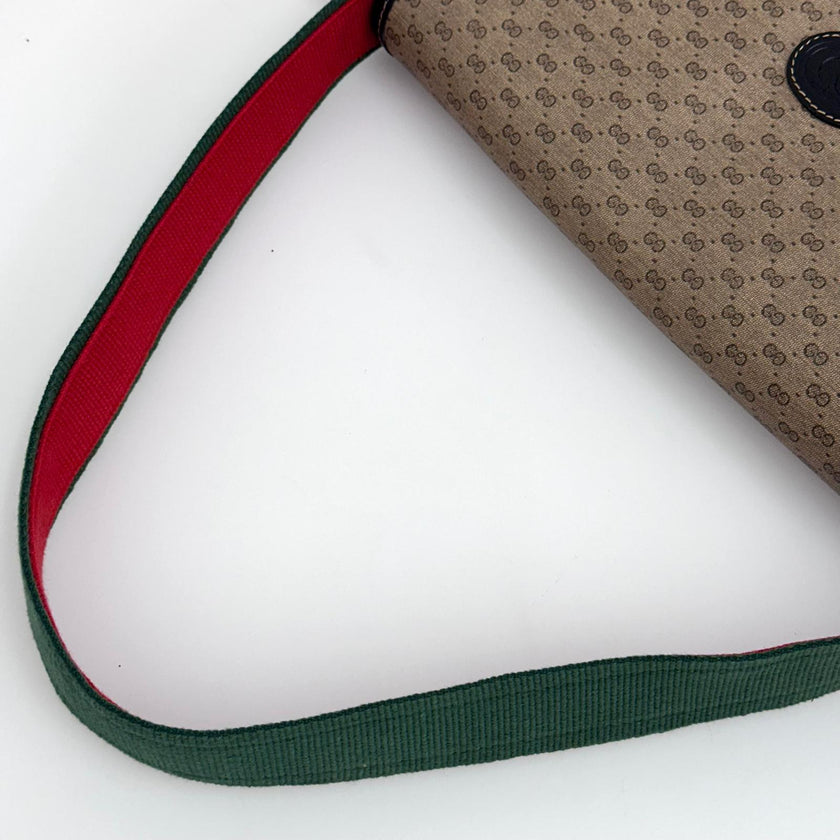 Gucci Borsa a spalla Monogram GG Plus con Web Stripe
