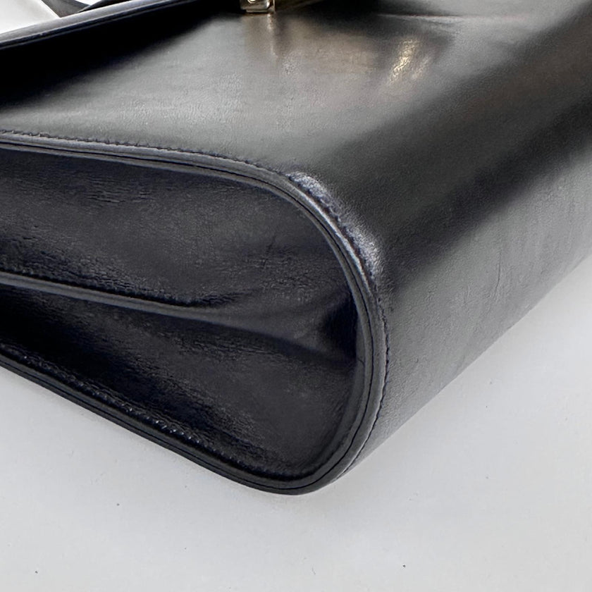 Gucci Borsa a spalla Sylvie vintage in pelle nera con nastro Web