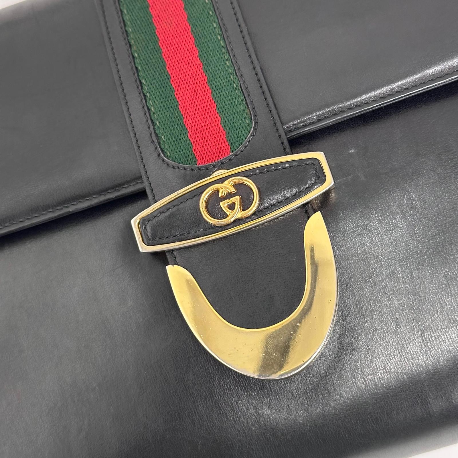 Gucci Borsa a spalla Sylvie vintage in pelle nera con nastro Web