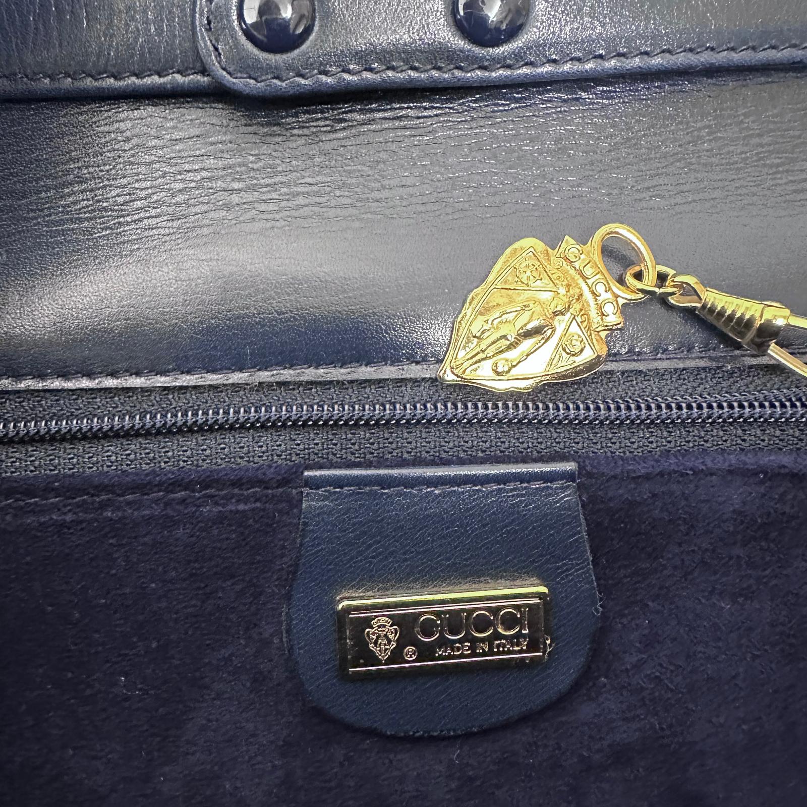 Gucci Borsa a tracolla in pelle blu con logo GG oro anni ‘80