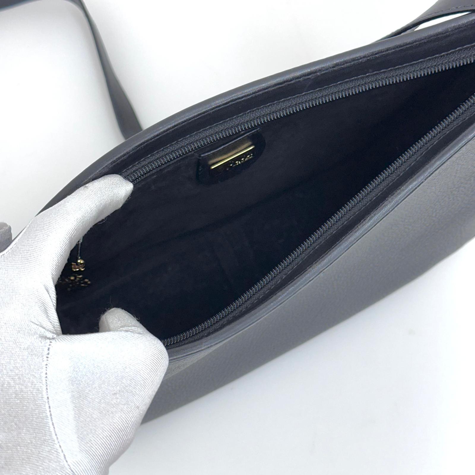 Gucci Borsa a tracolla pelle nera Interlocking GG Vintage