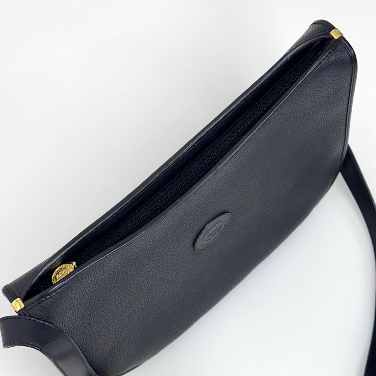 Gucci Borsa a tracolla pelle nera Interlocking GG Vintage