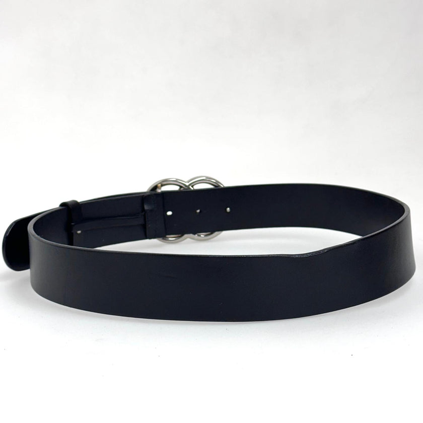 Gucci Cintura GG Marmont in pelle nera con fibbia doppia G argento