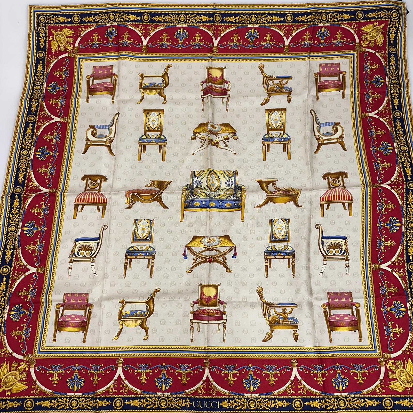Gucci Foulard in seta con stampa arredi classici 90x90