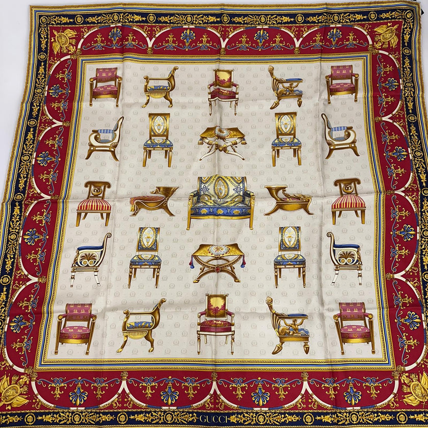 Gucci Foulard in seta con stampa arredi classici 90x90