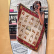 Gucci Foulard in seta con stampa arredi classici 90x90