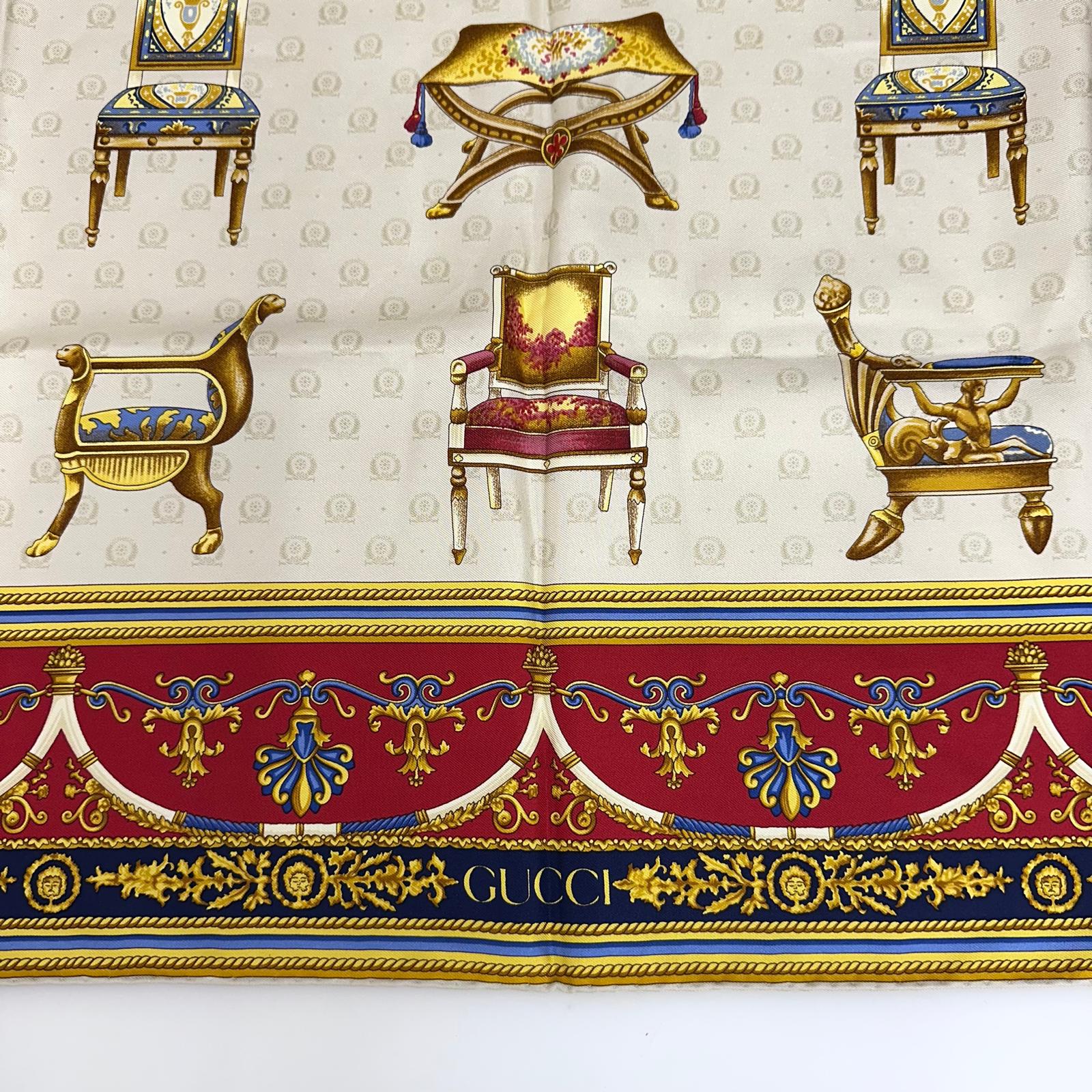 Gucci Foulard in seta con stampa arredi classici 90x90