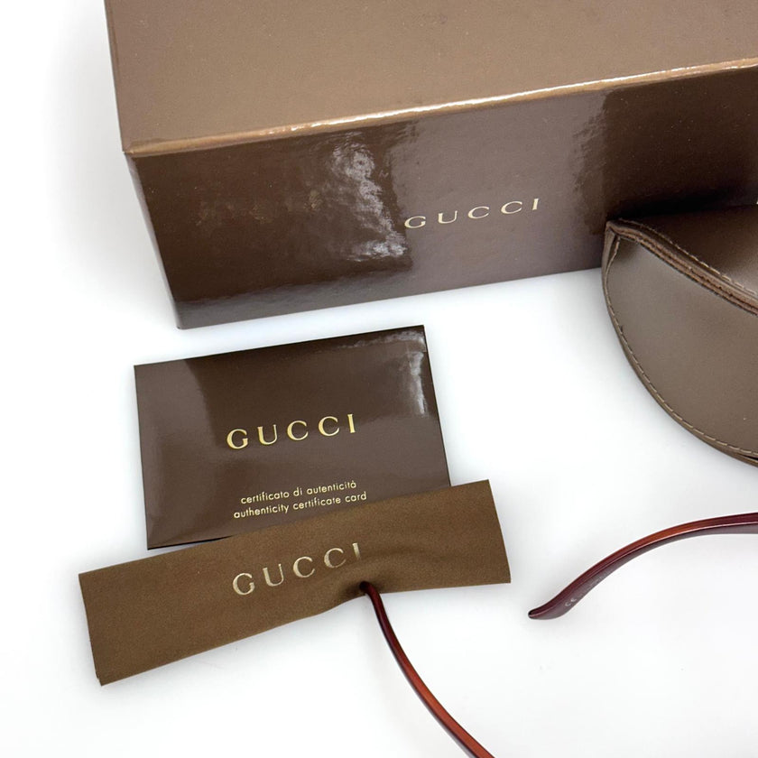 Gucci Occhiali da Sole Bordeaux con Medaglione Crest