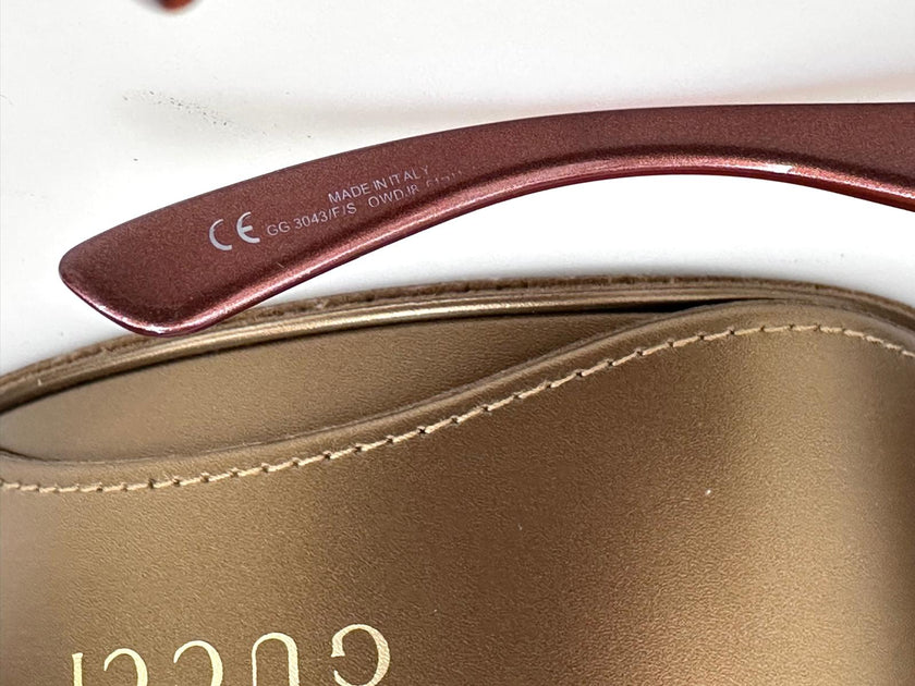 Gucci Occhiali da Sole Bordeaux con Medaglione Crest