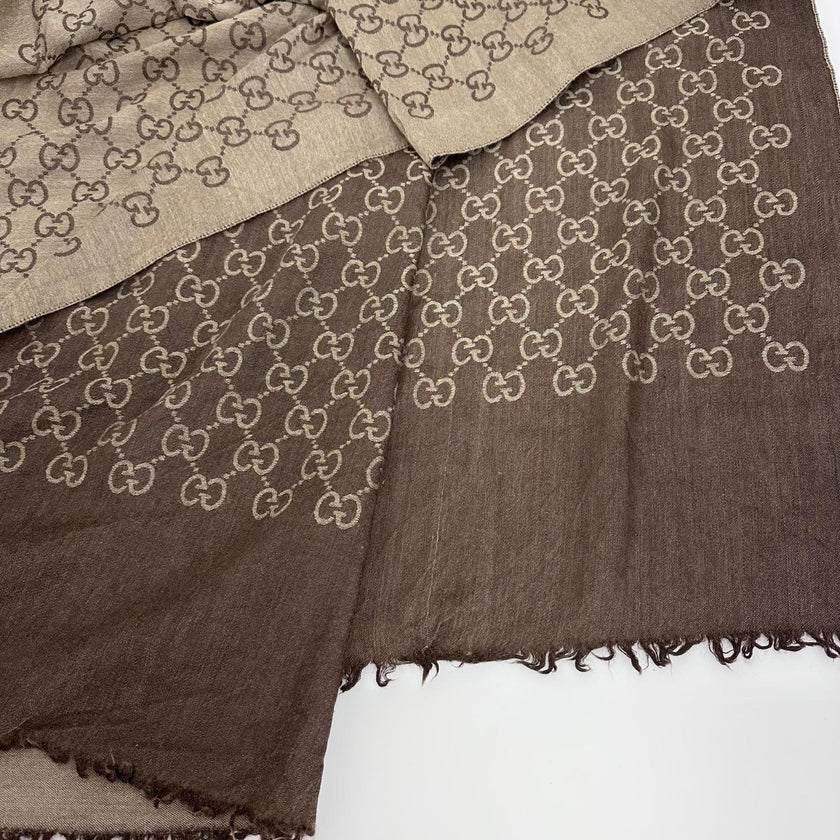 Gucci Sciarpa double face in lana e seta beige e marrone GG monogram