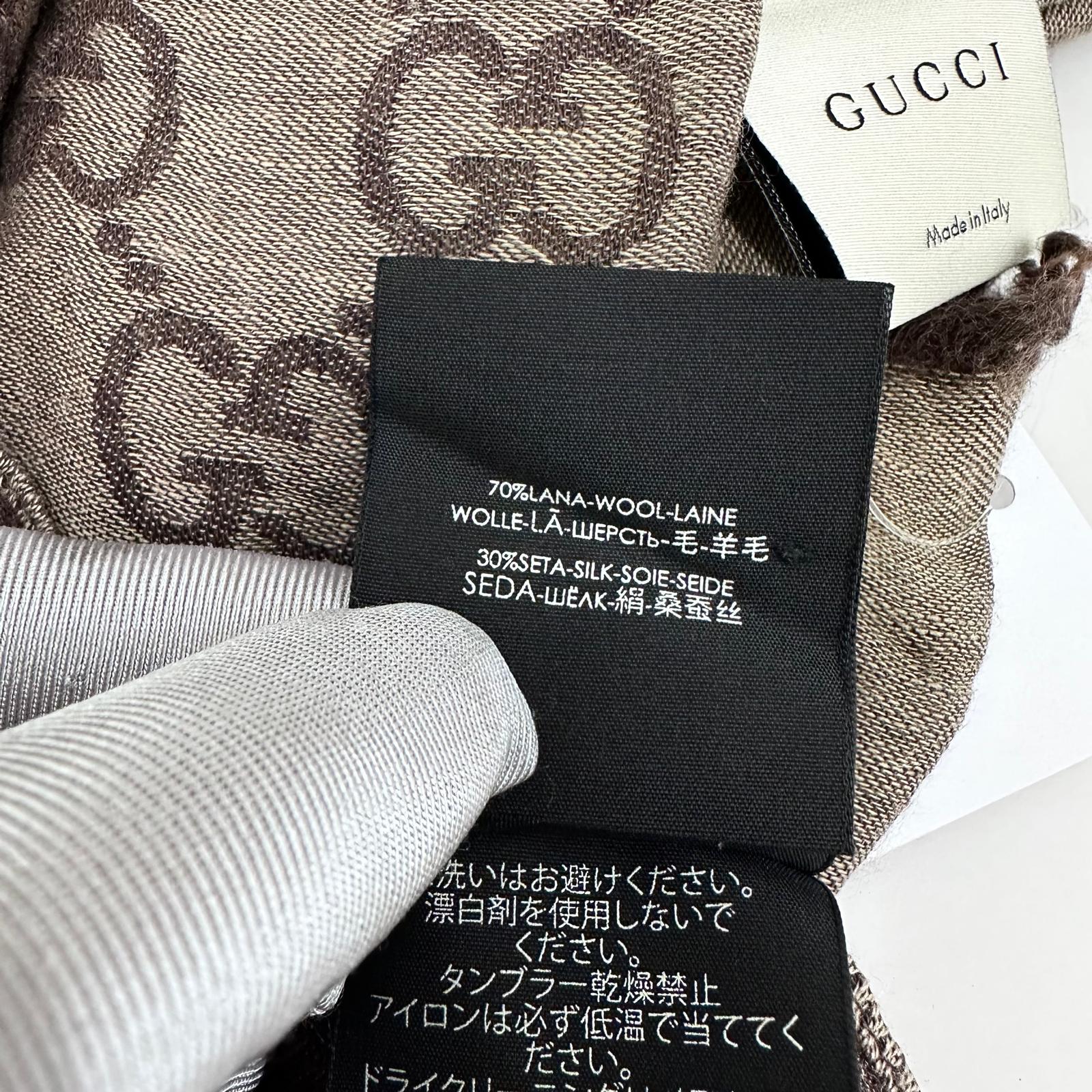 Gucci Sciarpa double face in lana e seta beige e marrone GG monogram