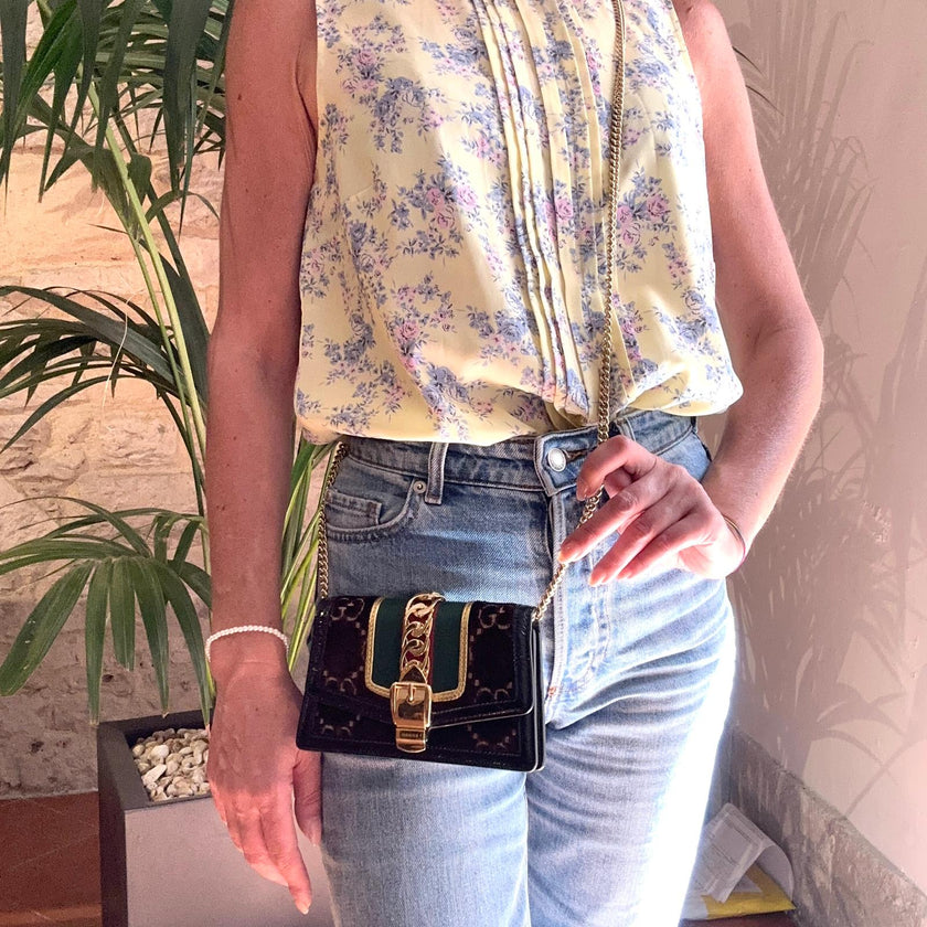 Gucci Sylvie Mini Bag in Velluto GG