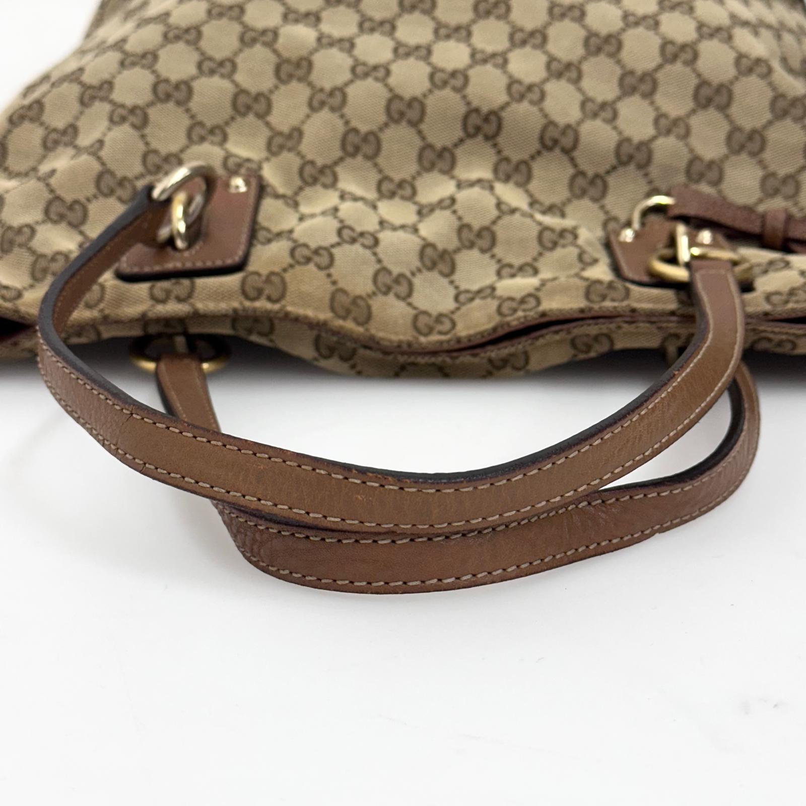 Gucci borsa a spalla tote GG Canvas beige pelle cuoio Charm Interlocking G