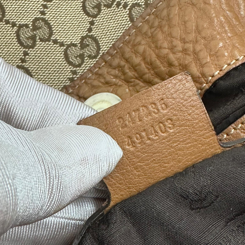Gucci borsa a spalla tote GG Canvas beige pelle cuoio Charm Interlocking G