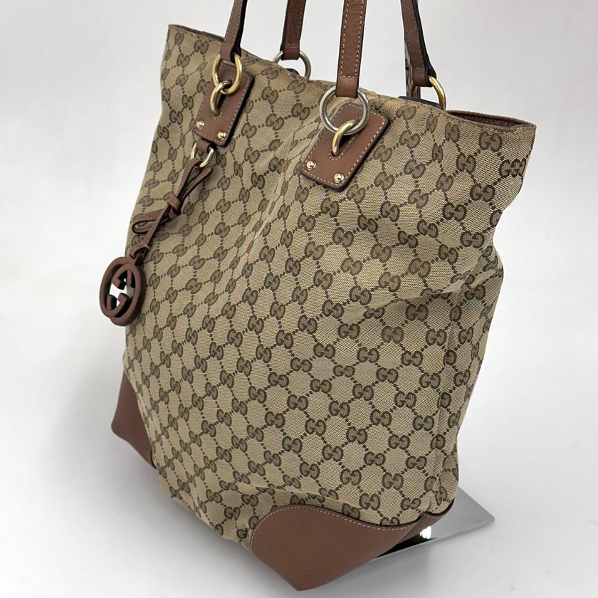 Gucci borsa a spalla tote GG Canvas beige pelle cuoio Charm Interlocking G