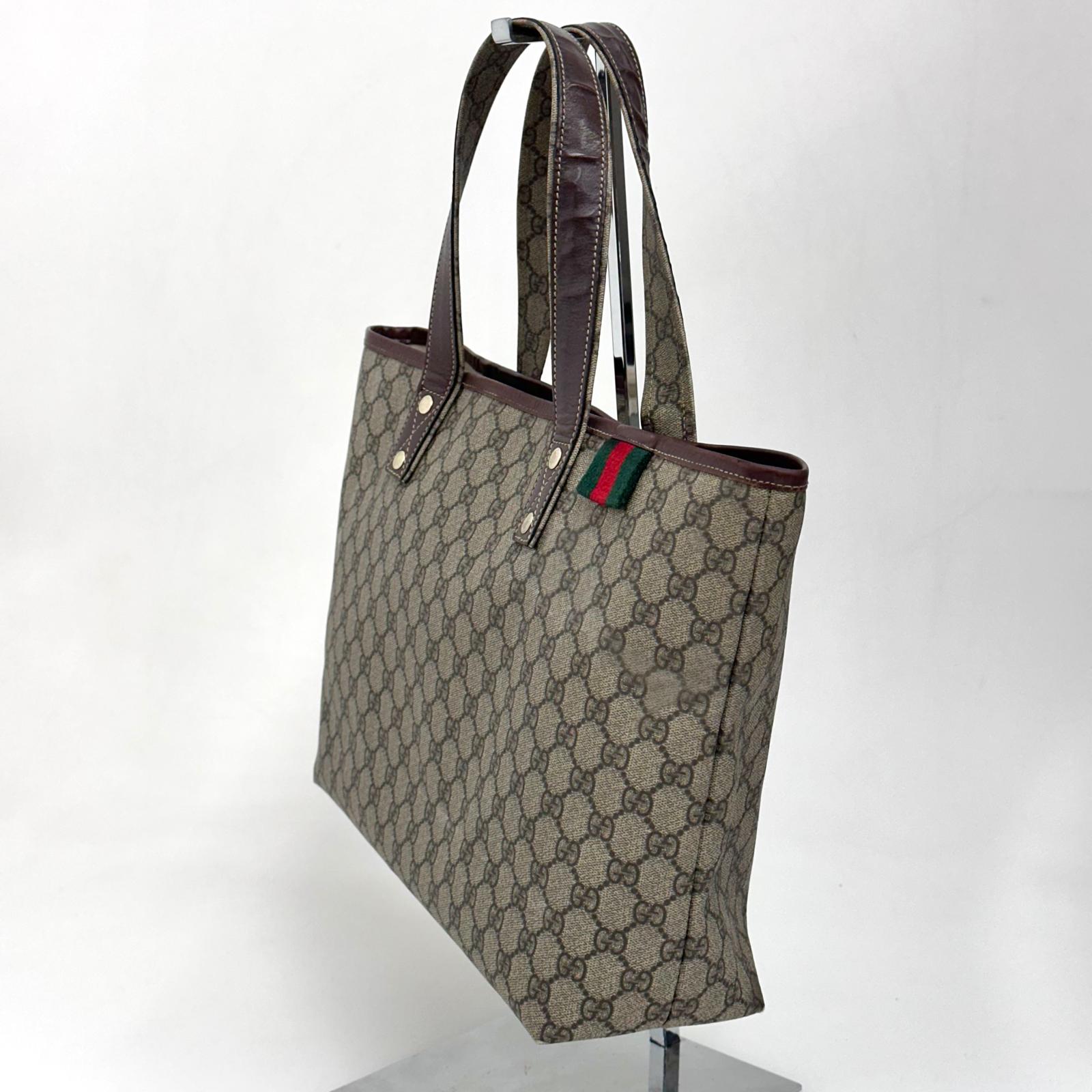 Gucci borsa shopping tote GG Supreme con Web stripe