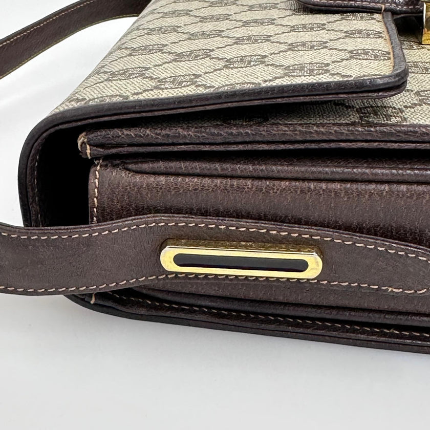 Gucci borsa vintage a spalla GG Supreme con chiusura Interlocking GG